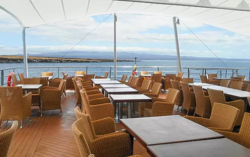 Tauck Santa Cruz II Outside Dining Tauck Santa Cruz II Outside Dining